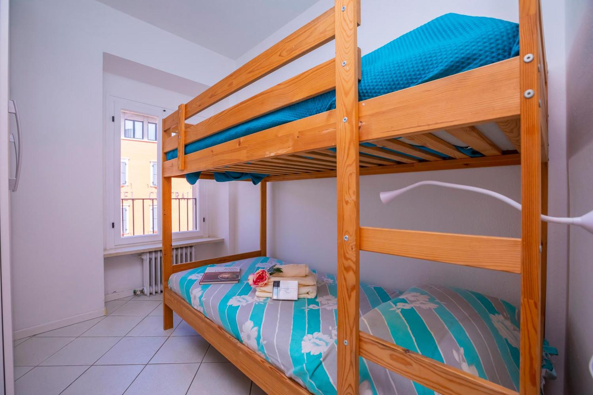 Dogana Best Lake View - Happy Rentals 토르볼레 외부 사진